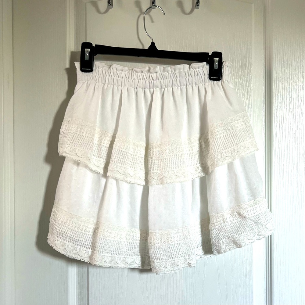 NWOT BP white mini skirt